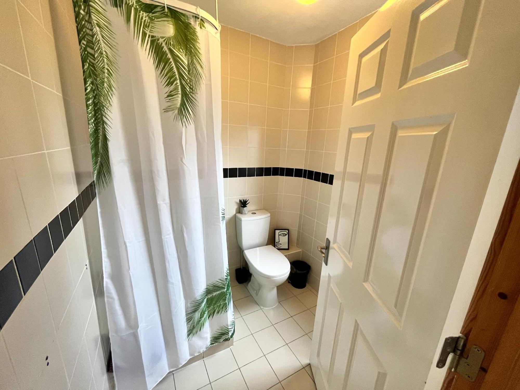 Sea Whispers - My Charming Costal Retreat In Youghal Exterior foto