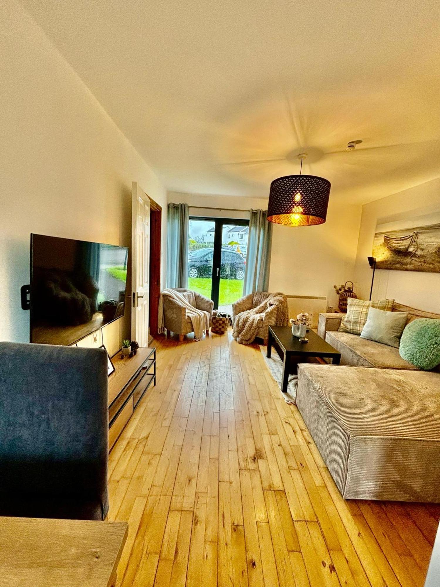 Sea Whispers - My Charming Costal Retreat In Youghal Exterior foto
